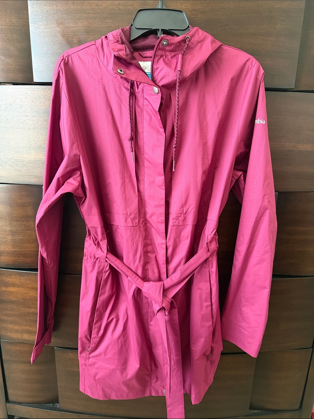 Columbia Women's Fuchsia Hooded Trench Raincoat with Tie Waist